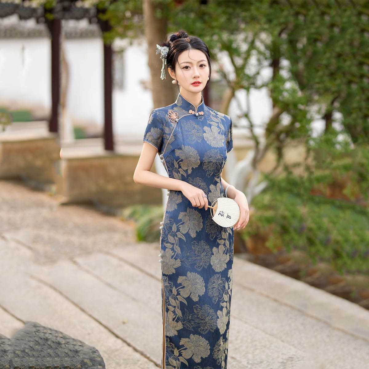 Q73 Classic Cheongsam Dress