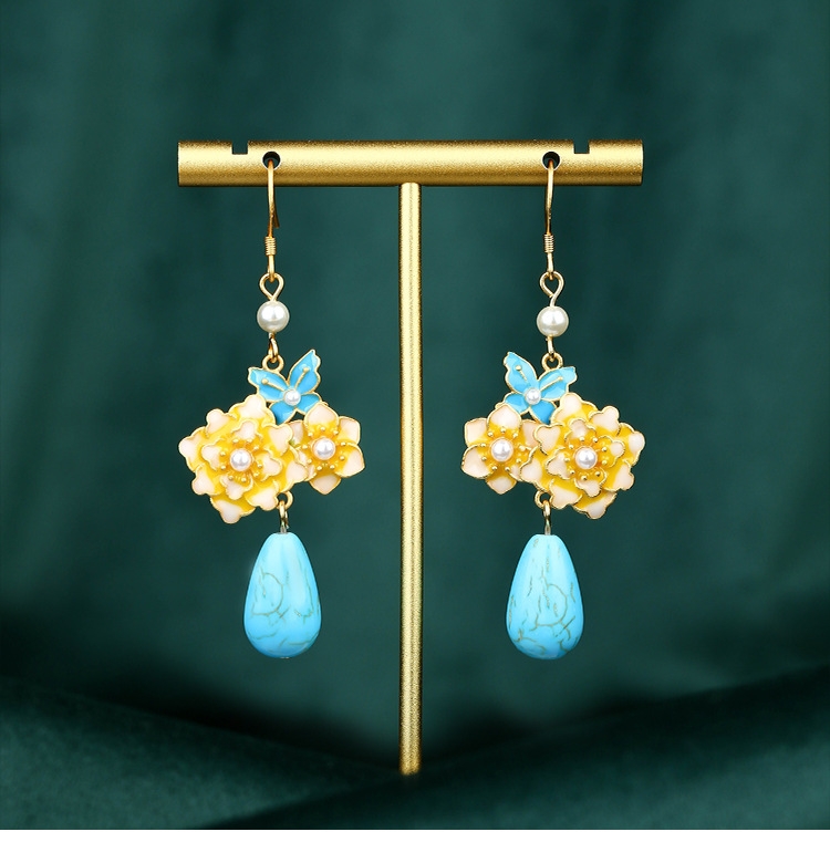 CP1223 Enamel Gold Plated Floral Earrings