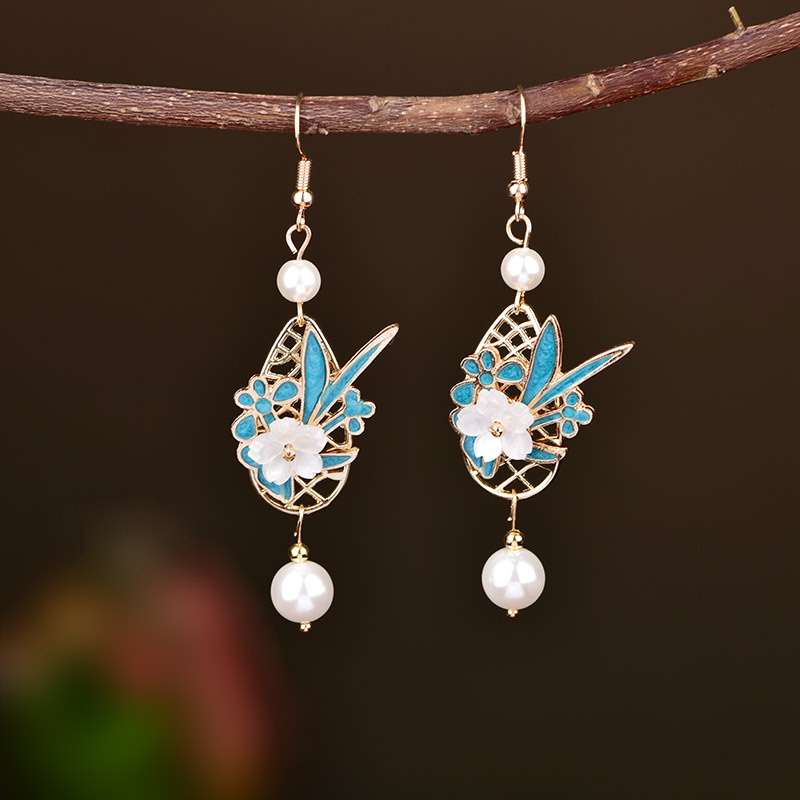 E2024 Earrings