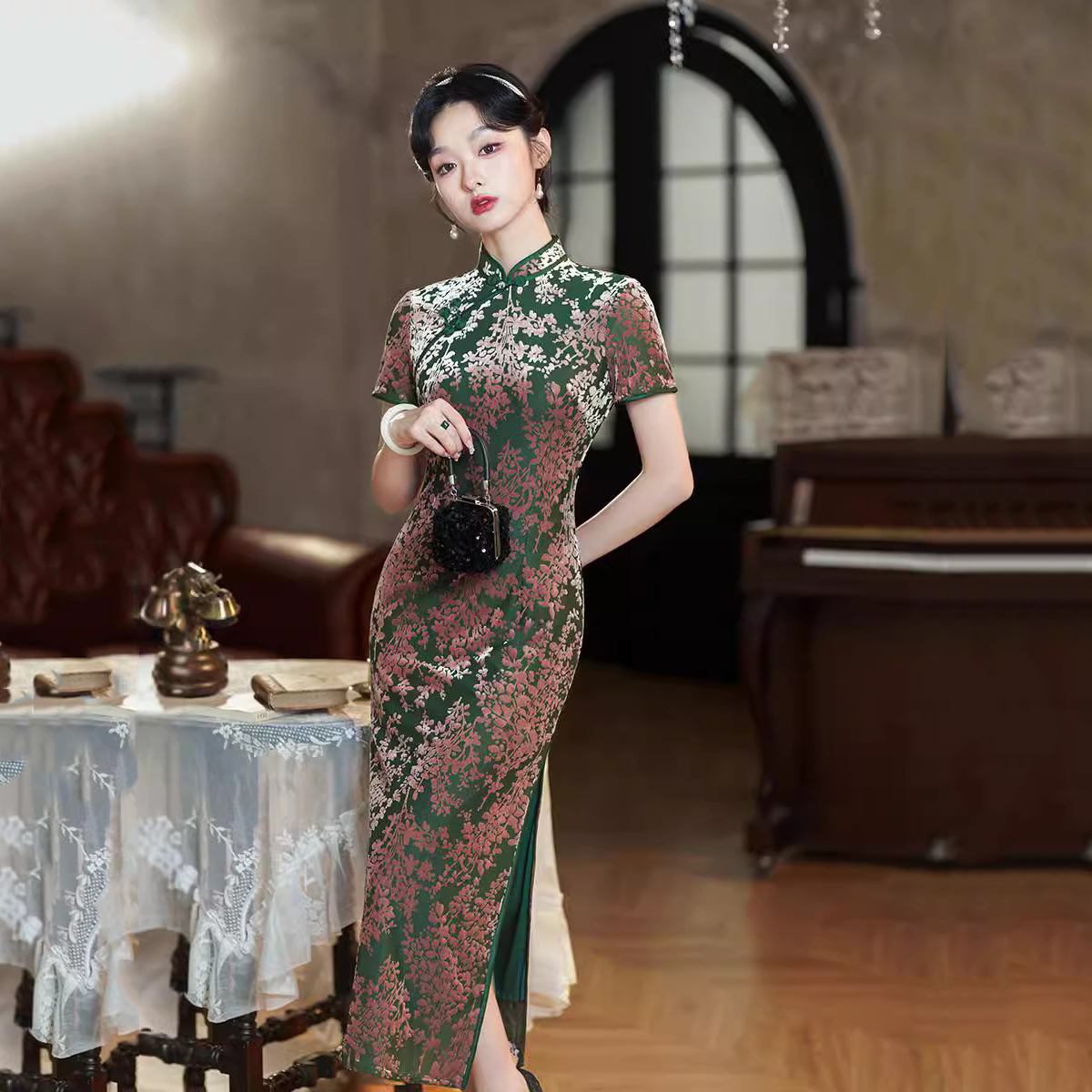 22 Velvet Cheongsam Dress