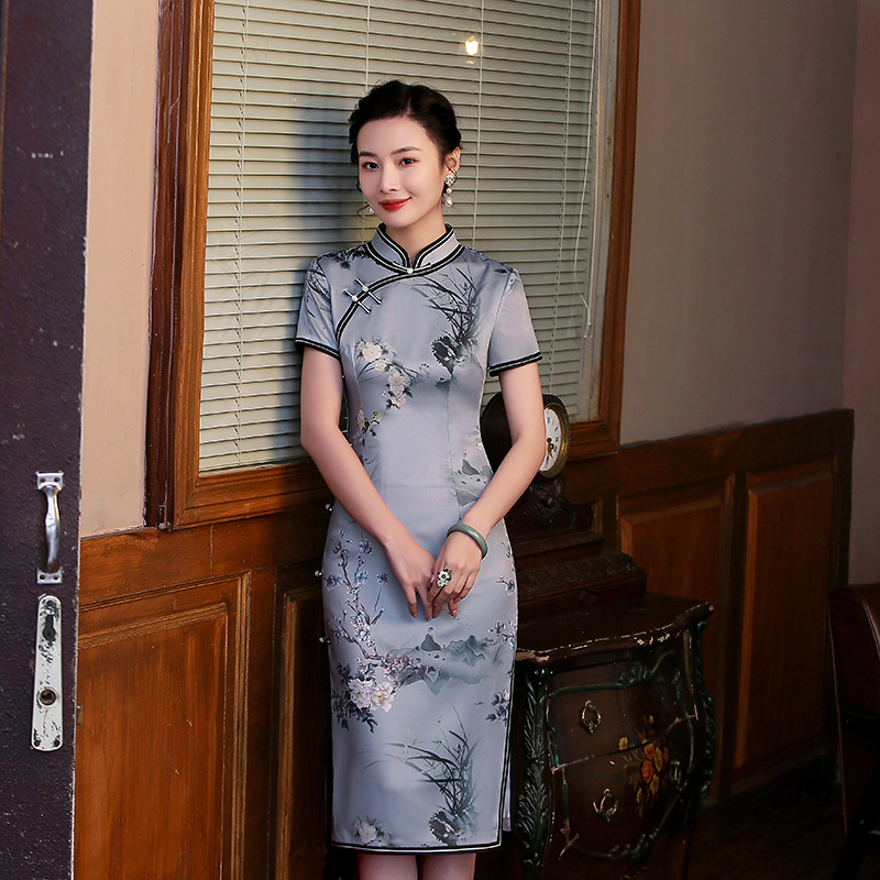 JYJ-010 Classic Silk Cheongsam Dress