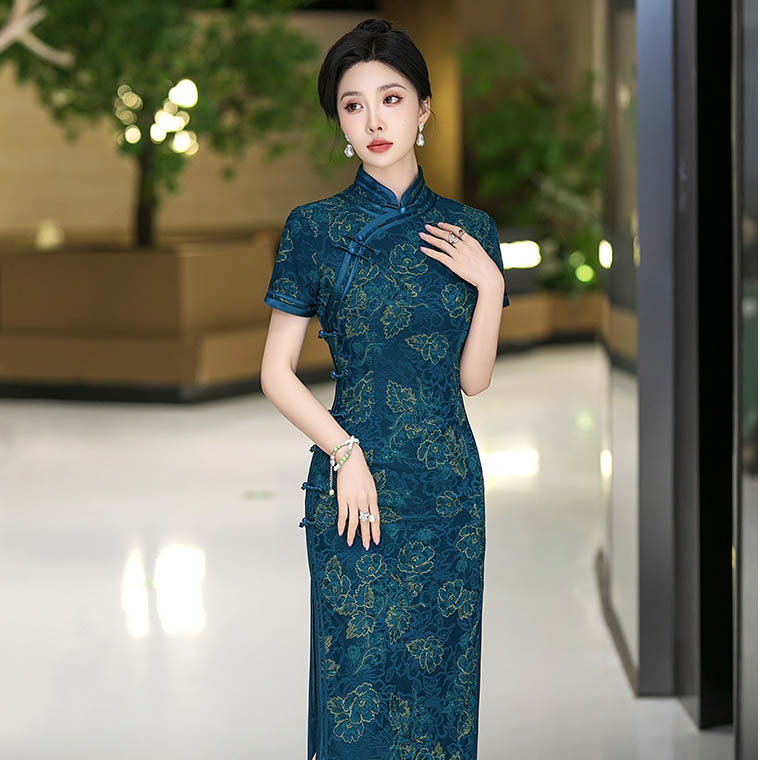 C5587 Chinese Traditional Qipao Silk Classical Cheongsam