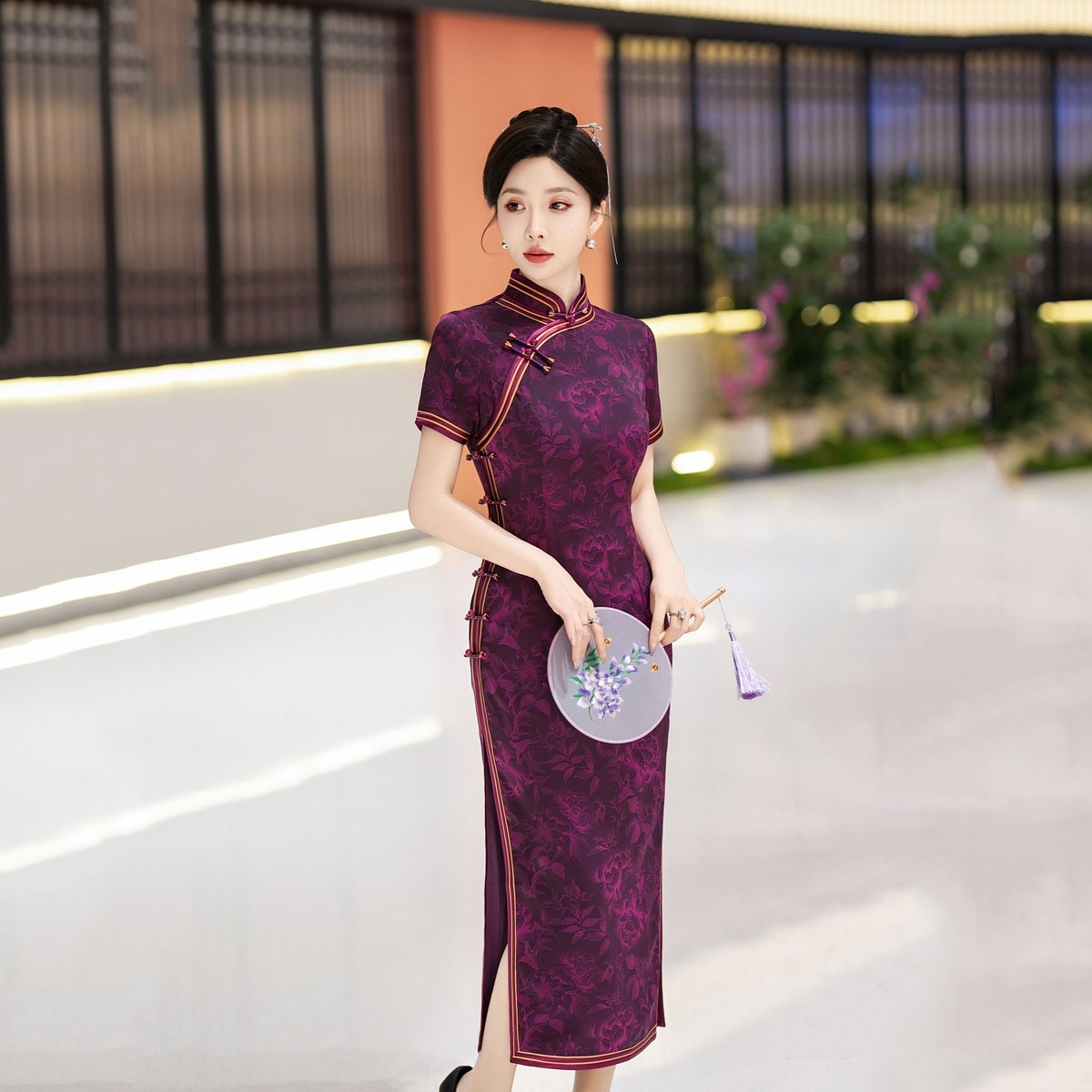 C5564 Chinese Traditional Qipao Silk Classical Cheongsam