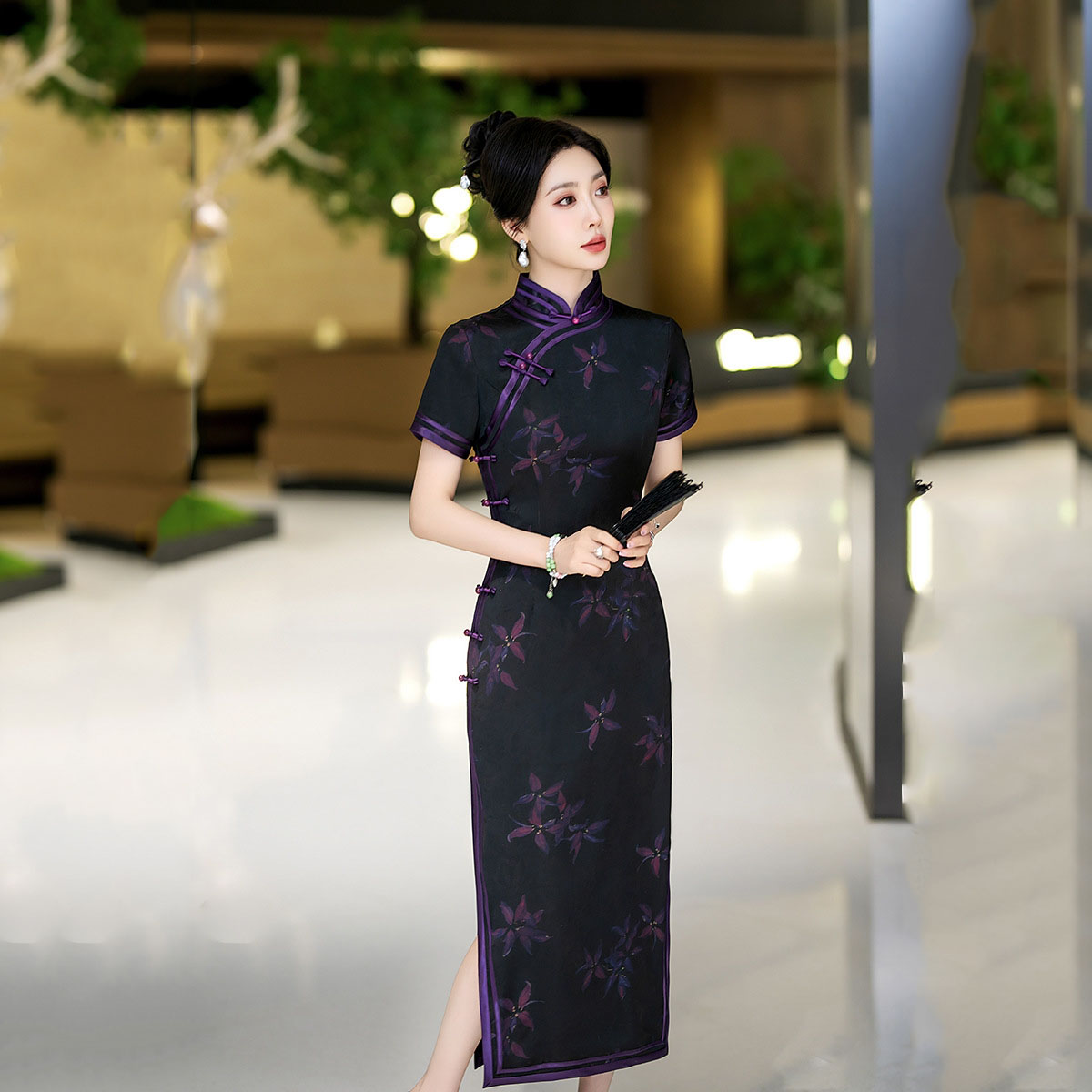 C5597 Chinese Traditional Qipao Silk Classical Cheongsam