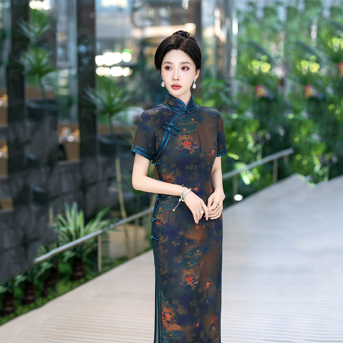 C3313 Qipao Silk Vintage Classical Cheongsam