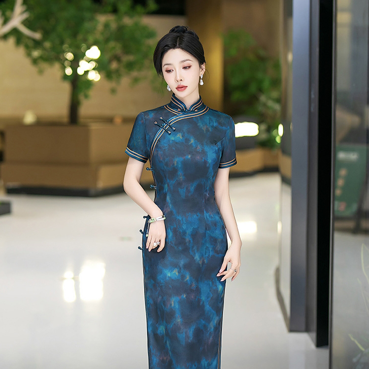 C5592 Chinese Traditional Qipao Silk Classical Cheongsam