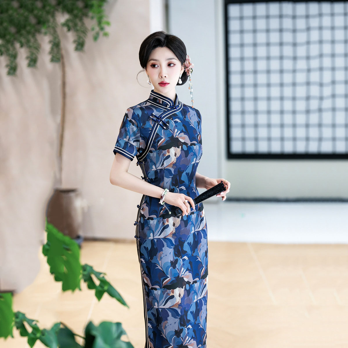 C5602 Qipao Silk Classical Cheongsam