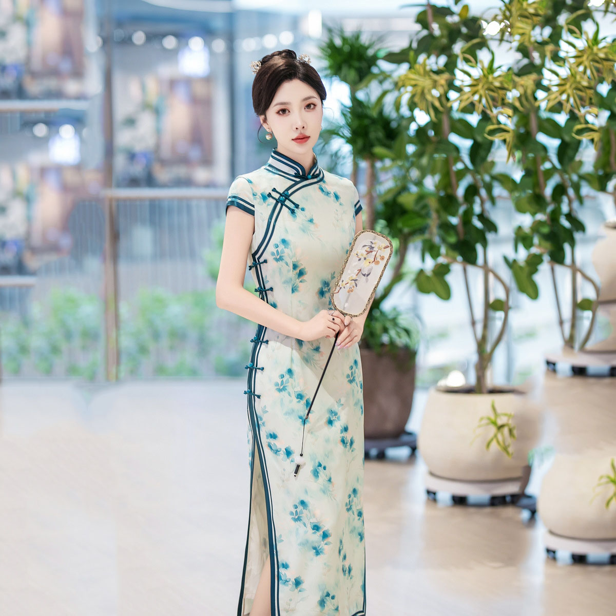 C5559 Classical Silk Cheongsam Dress