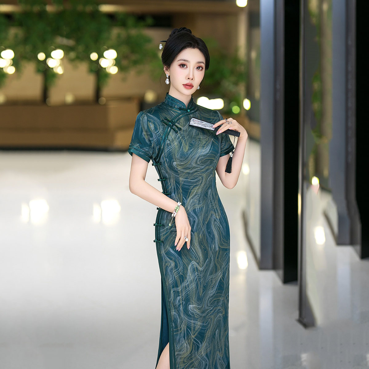C5576 Classical Silk Cheongsam Dress