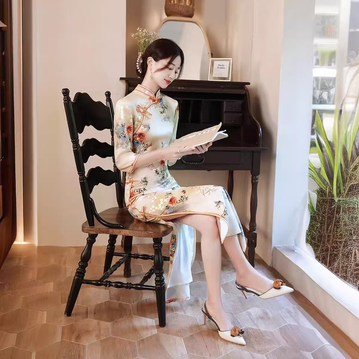 2513 long style silk Qipao dress