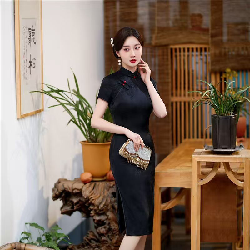 914 Chinese Traditional Dress Silk Cheongsam